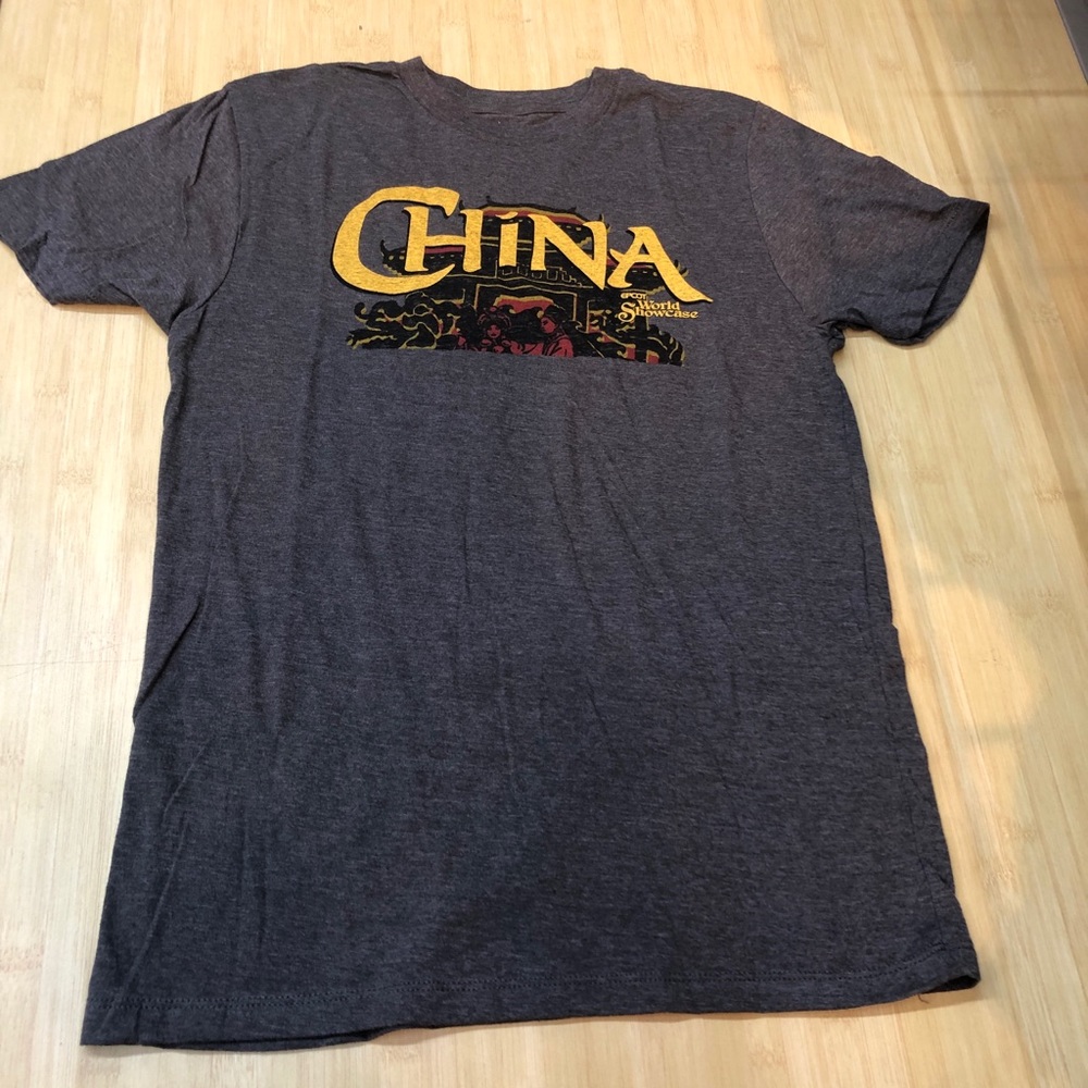 Disney Authentic Shirt Size Small - Picture 1 of 3